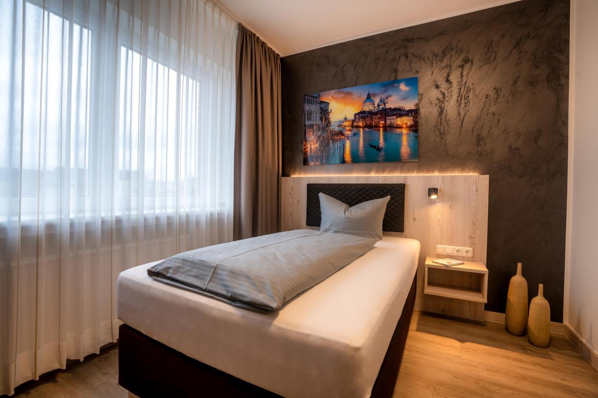 Hotel Monopol Гельзенкирхен Экстерьер фото